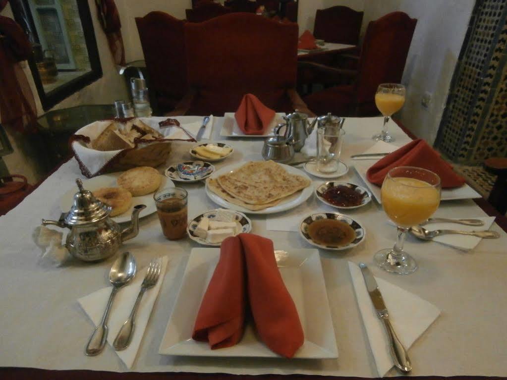 Hotel Riad Dalia Tetouan Exterior photo